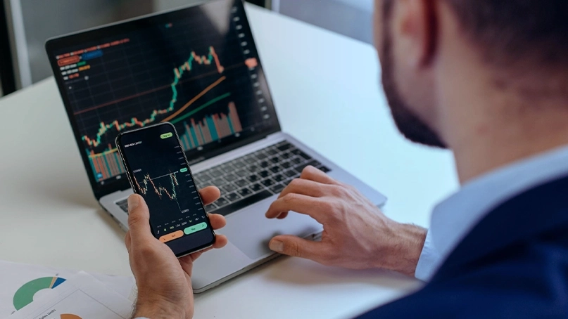 Q-Hexaviun System KI-Handelsdashboard